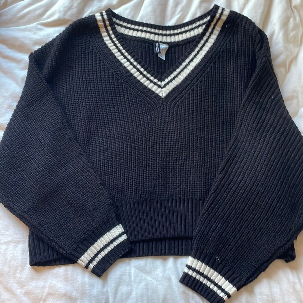h and m sweater